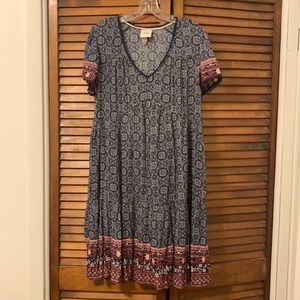 Target Knox Rose short sleeve v-neck medallion / patterned dress navy and pink